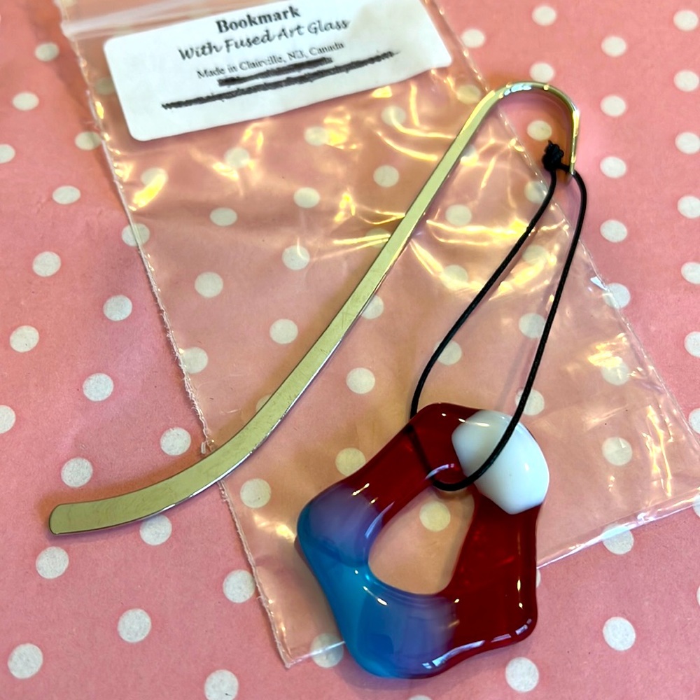New Metal Bookmark 🔖 with Fused Art Glass. Gorgeous and sturdy. Great gift idea